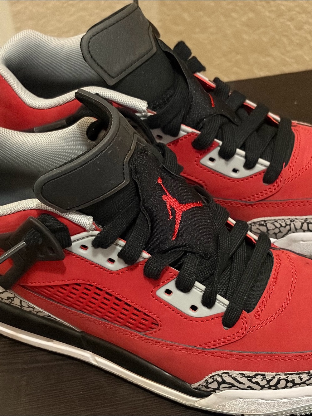 Jordan Spizike Low "Toro" size 7Y